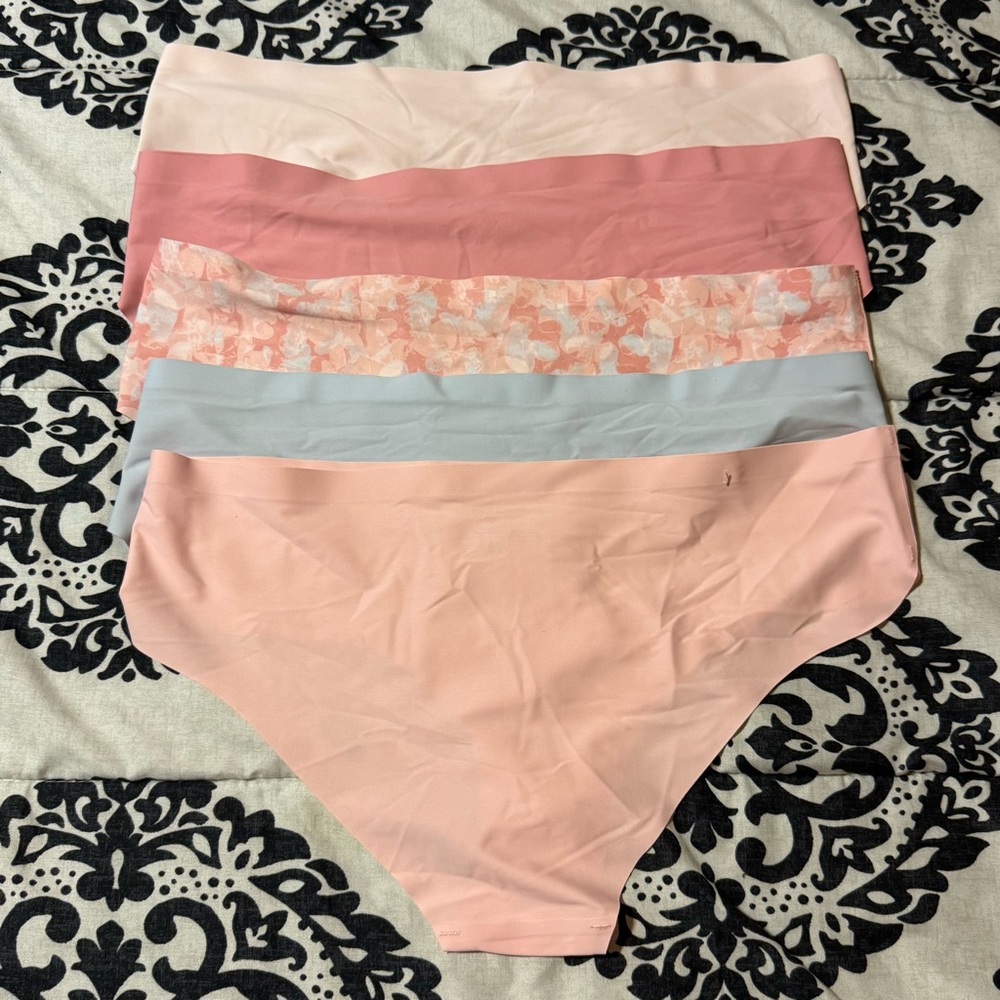 Danskin Women's Pink and White Panty SetNWOT - Picture 3 of 7
